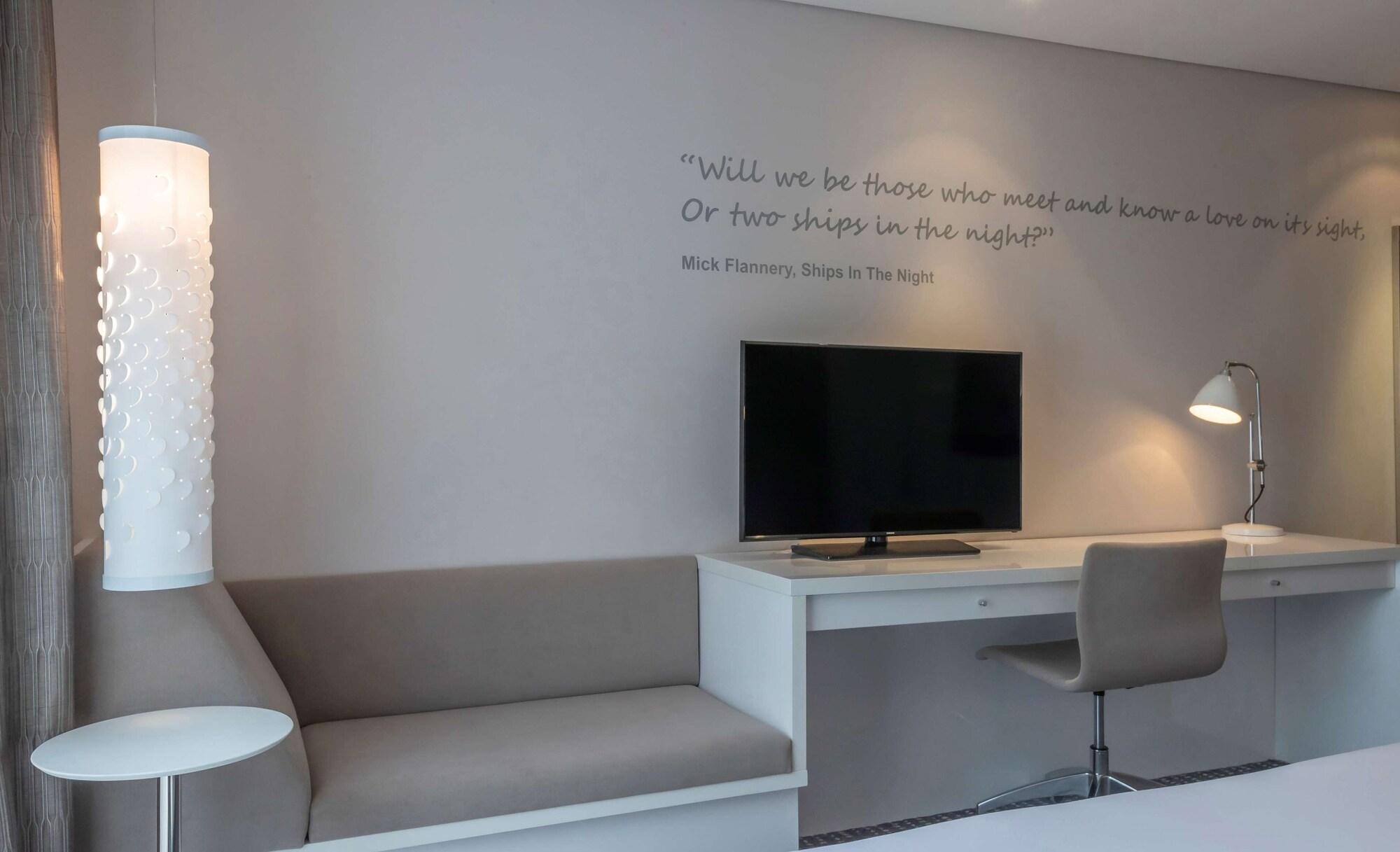 The Morrison Dublin, Curio Collection By Hilton Hotel Luaran gambar A room at the hotel