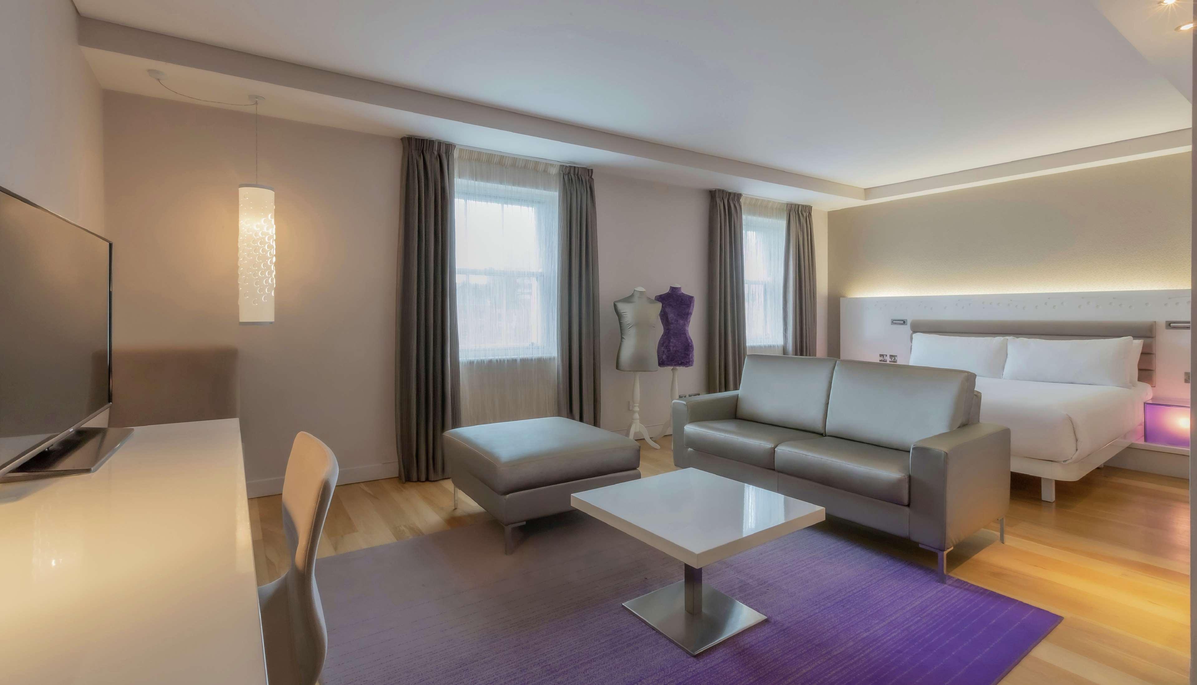 The Morrison Dublin, Curio Collection By Hilton Hotel Luaran gambar Suite