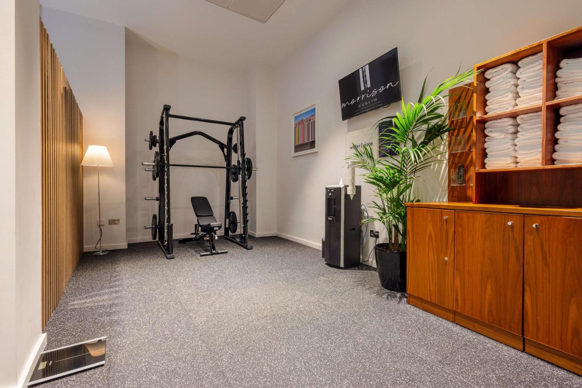 The Morrison Dublin, Curio Collection By Hilton Hotel Luaran gambar A typical treatment room at a physiotherapy clinic