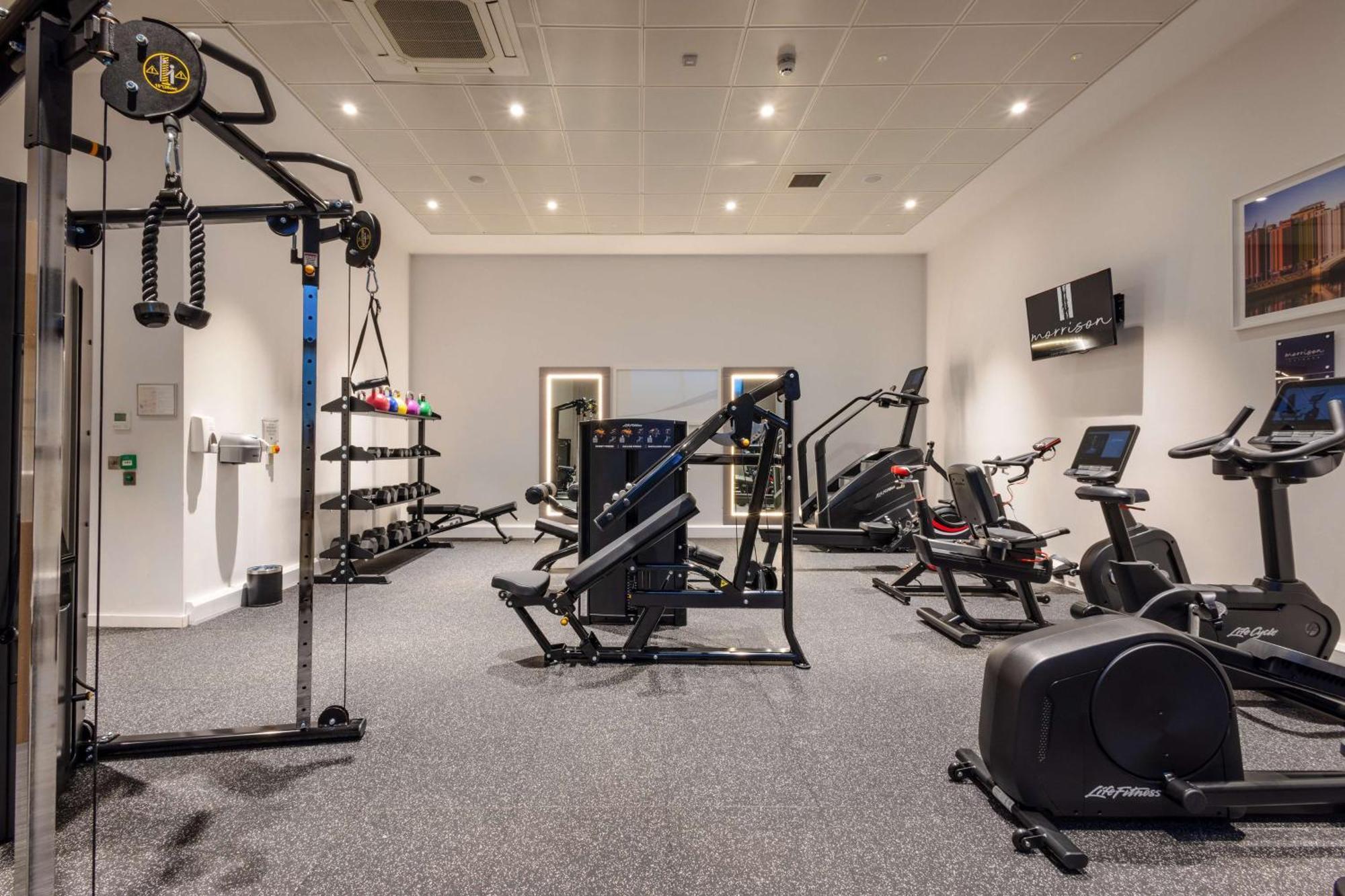 The Morrison Dublin, Curio Collection By Hilton Hotel Luaran gambar The gym at the hotel